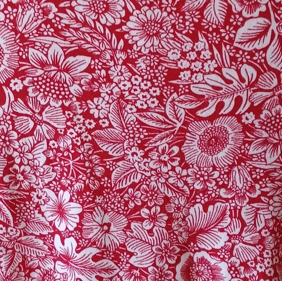 Croft & Barrow XLP Red Floral Tee - Picture 3 of 7